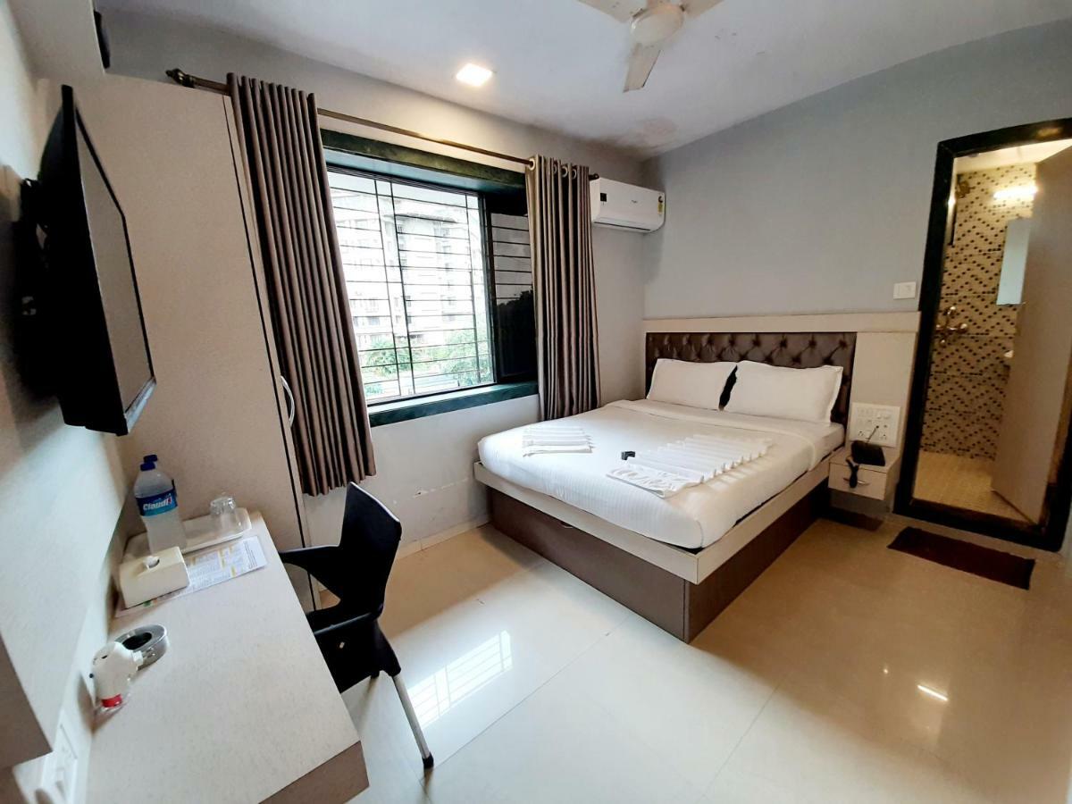 Hotel Royal Comfort 뭄바이 외부 사진