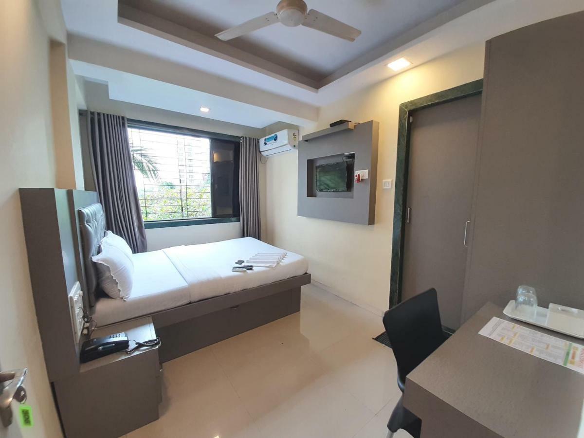 Hotel Royal Comfort 뭄바이 외부 사진