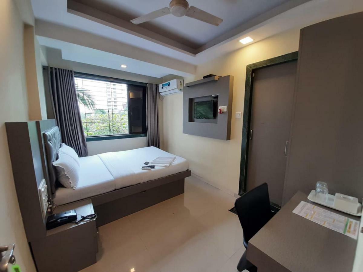 Hotel Royal Comfort 뭄바이 외부 사진
