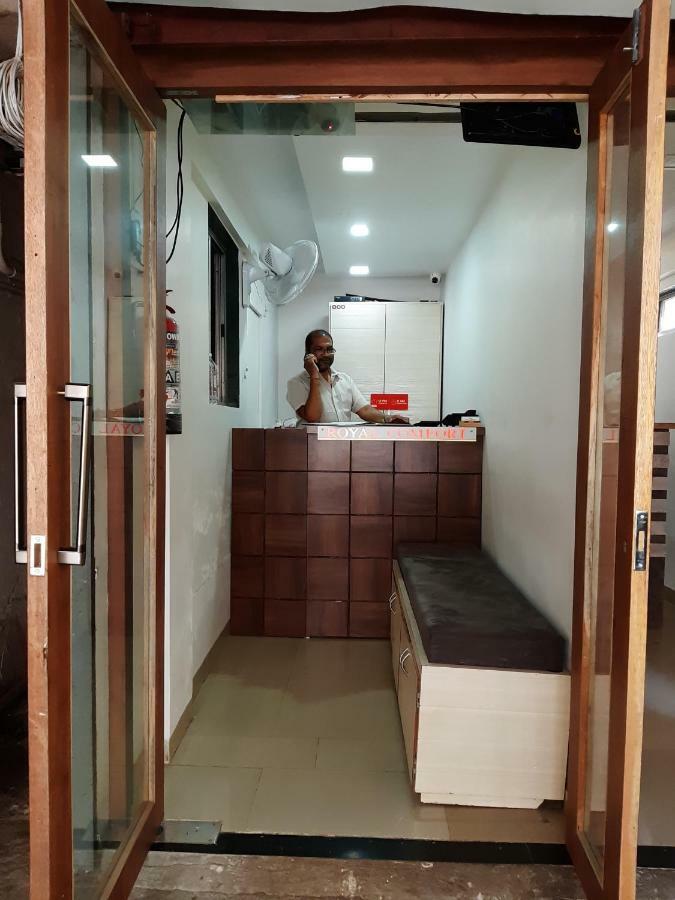 Hotel Royal Comfort 뭄바이 외부 사진