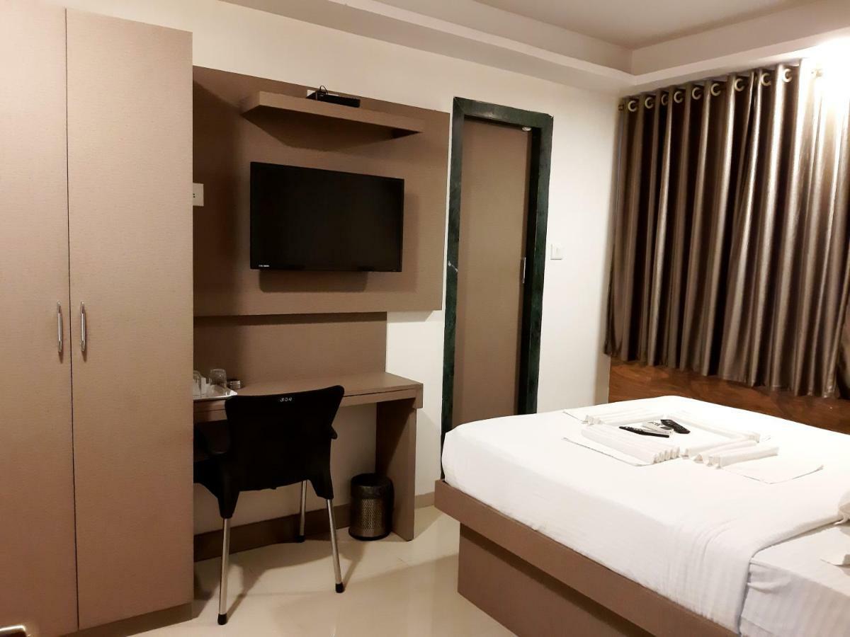 Hotel Royal Comfort 뭄바이 외부 사진